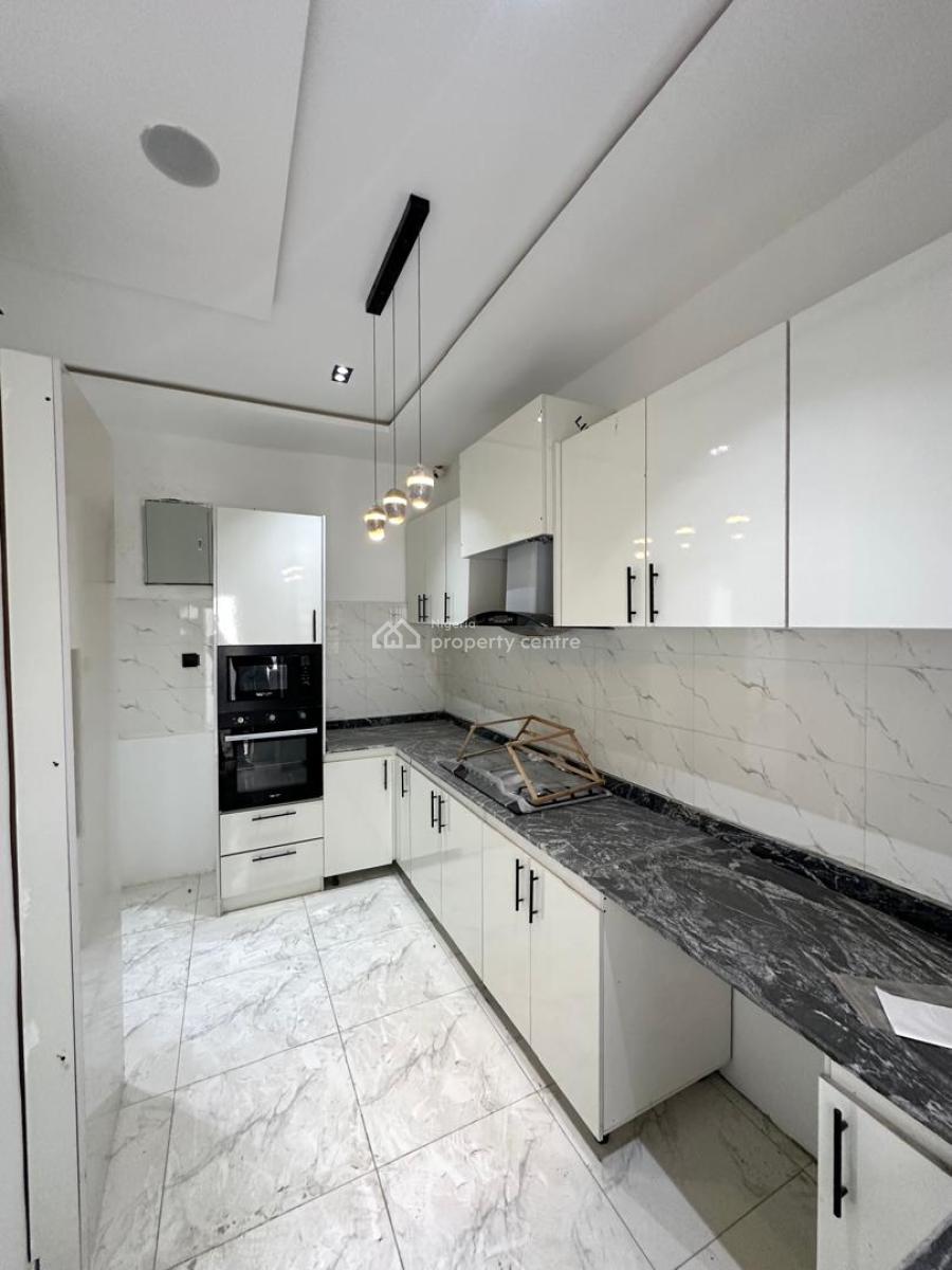 4 Bedroom Terrace Duplex with Bq, Ologolo, Lekki, Lagos, Semi-detached Duplex for Sale