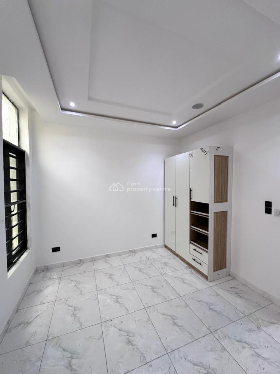 4 Bedroom Terrace Duplex with Bq, Ologolo, Lekki, Lagos, Semi-detached Duplex for Sale