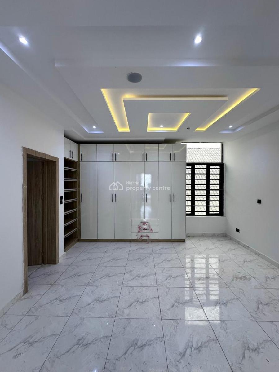 4 Bedroom Terrace Duplex with Bq, Ologolo, Lekki, Lagos, Semi-detached Duplex for Sale