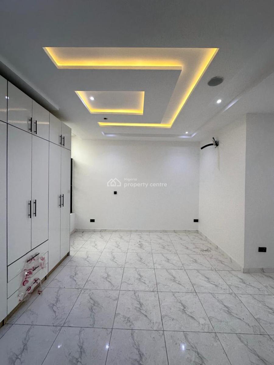4 Bedroom Terrace Duplex with Bq, Ologolo, Lekki, Lagos, Semi-detached Duplex for Sale