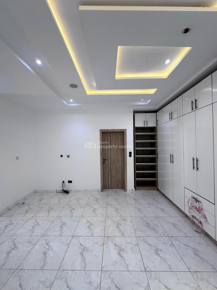 4 Bedroom Terrace Duplex with Bq, Ologolo, Lekki, Lagos, Semi-detached Duplex for Sale