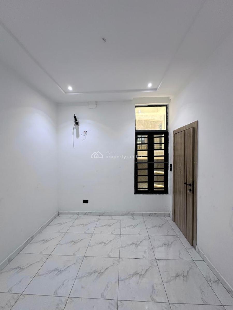 4 Bedroom Terrace Duplex with Bq, Ologolo, Lekki, Lagos, Semi-detached Duplex for Sale