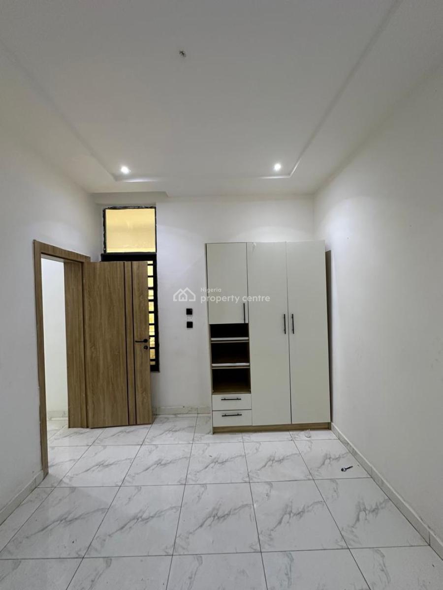 4 Bedroom Terrace Duplex with Bq, Ologolo, Lekki, Lagos, Semi-detached Duplex for Sale