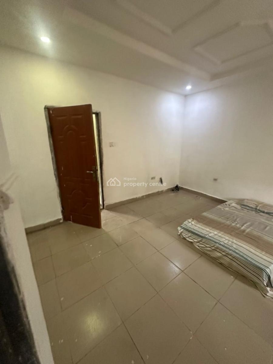 a Spacious Self Contain in a Serene Environment, 3rd Avenue, Gwarinpa, Abuja, Self Contain (single Rooms) for Rent