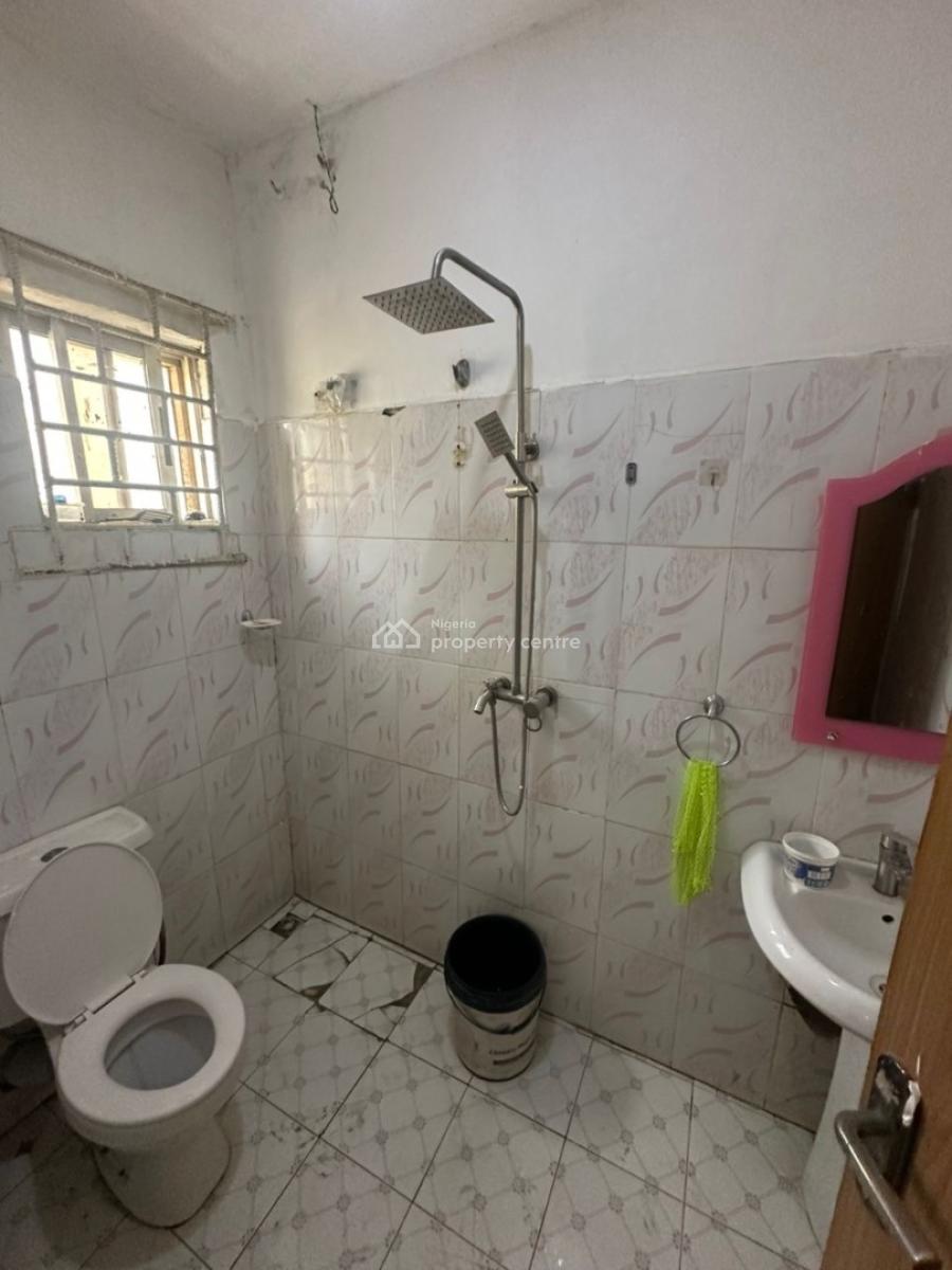a Spacious Self Contain in a Serene Environment, 3rd Avenue, Gwarinpa, Abuja, Self Contain (single Rooms) for Rent