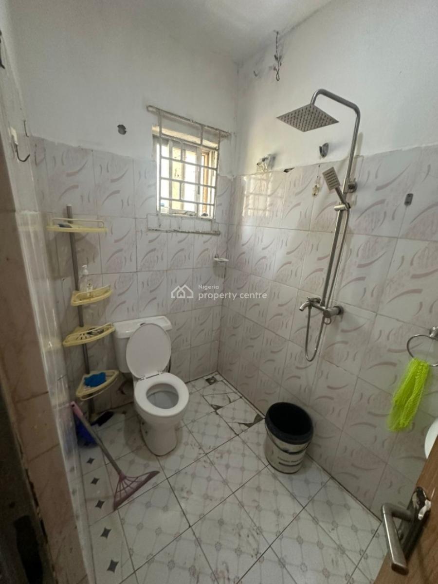 a Spacious Self Contain in a Serene Environment, 3rd Avenue, Gwarinpa, Abuja, Self Contain (single Rooms) for Rent