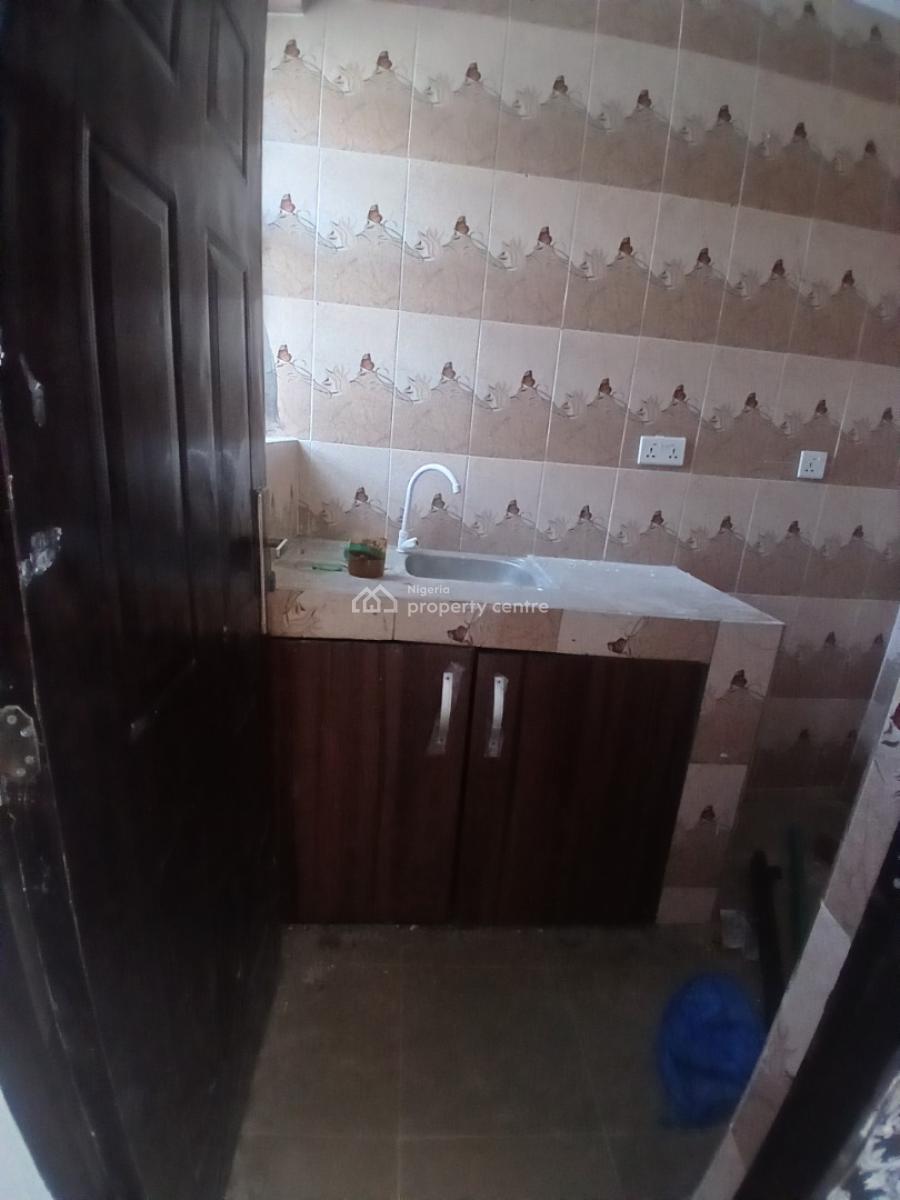 Self Contain, Victory Estate, Ogombo, Ajah, Lagos, Self Contain (single Rooms) for Rent