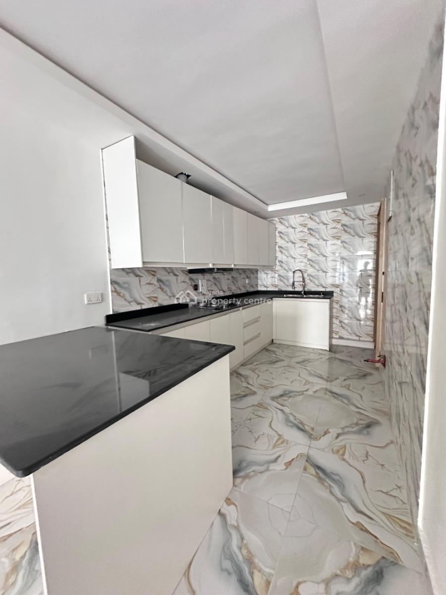 2 Bedroom Apartment, New Road, Lekki, Lagos, Flat / Apartment for Sale