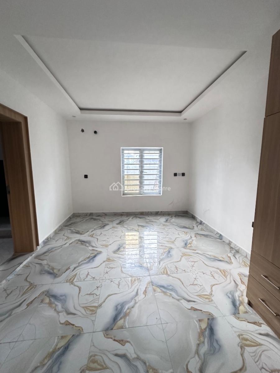 2 Bedroom Apartment, New Road, Lekki, Lagos, Flat / Apartment for Sale