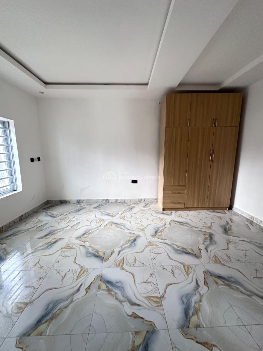 2 Bedroom Apartment, New Road, Lekki, Lagos, Flat / Apartment for Sale