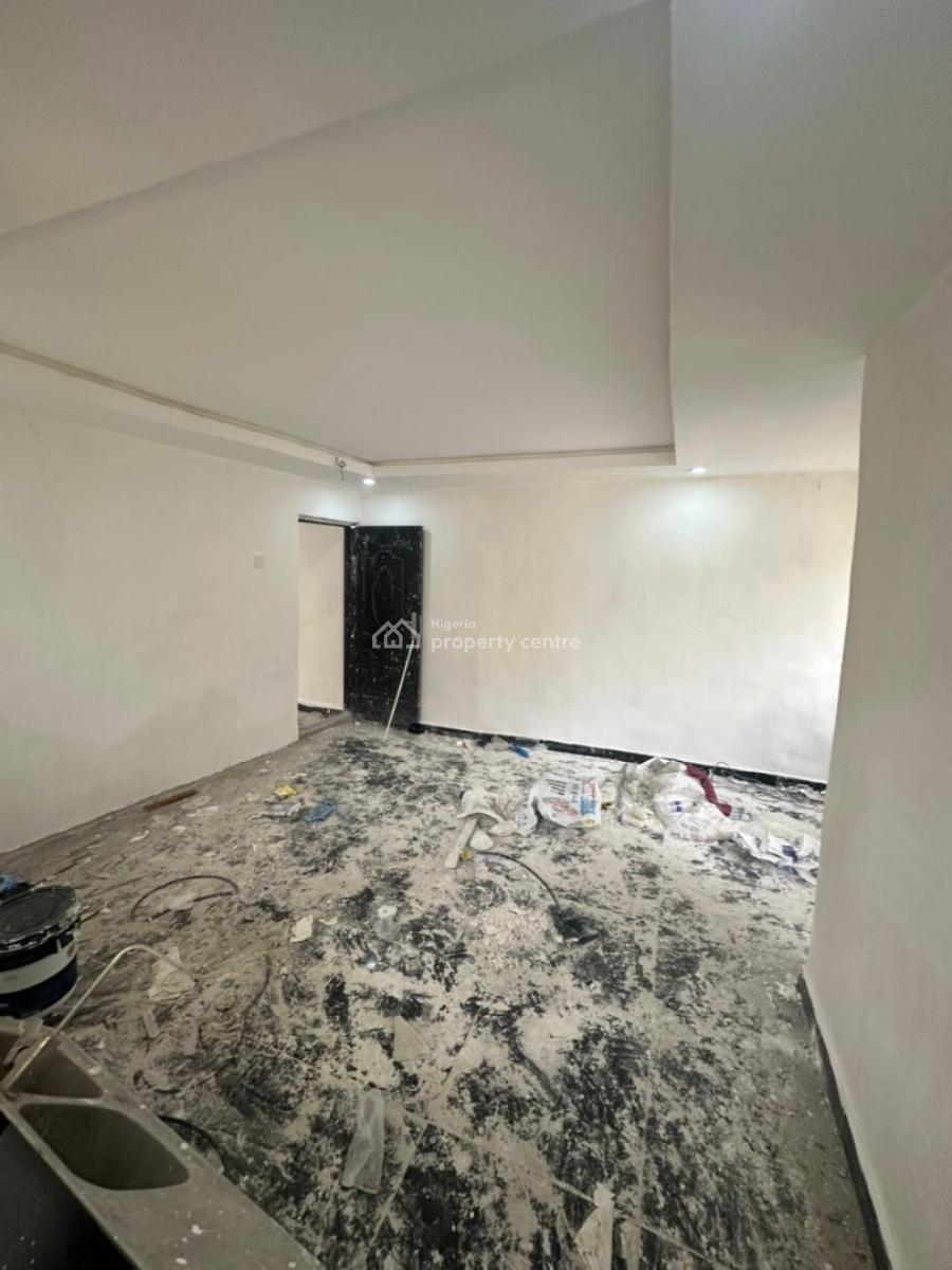 a Spacious Room Self Contain Apartment in a Good Neighborhood, 3rd Avenue, Gwarinpa, Abuja, Self Contain (single Rooms) for Rent