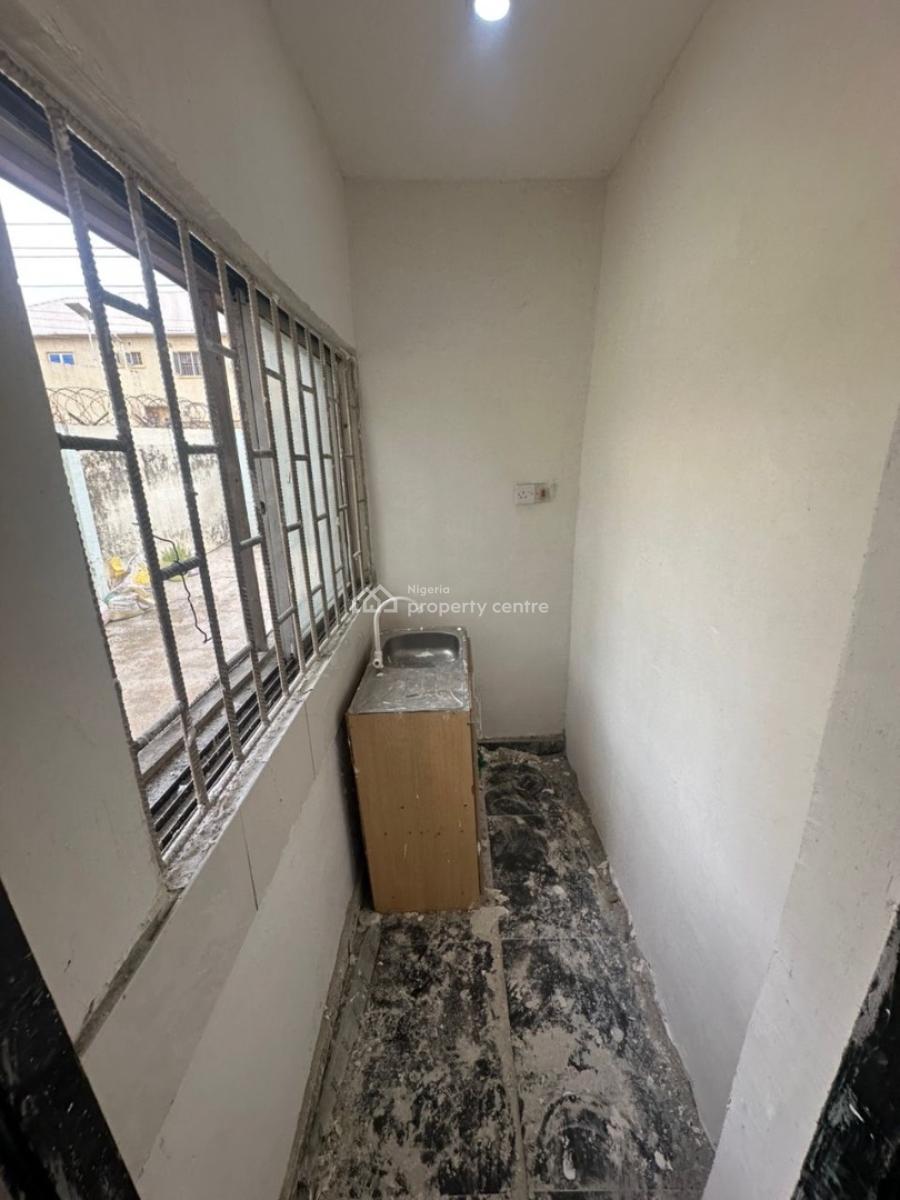 a Spacious Room Self Contain Apartment in a Good Neighborhood, 3rd Avenue, Gwarinpa, Abuja, Self Contain (single Rooms) for Rent
