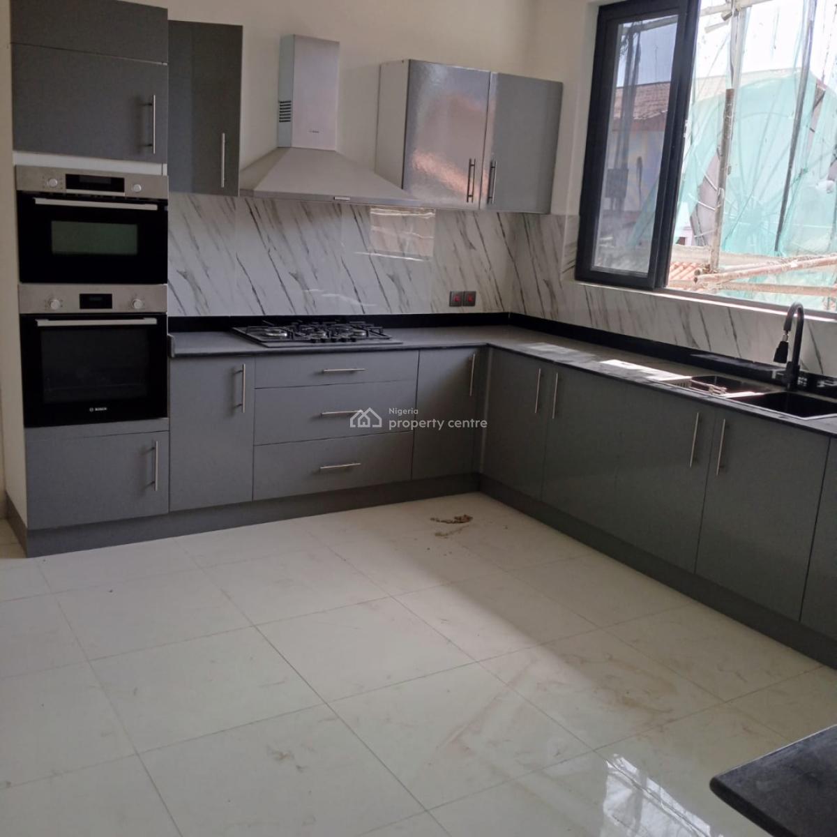Exquisite 4-bedroom Maisonette with Bq, Ikoyi, Lagos, Flat / Apartment for Sale