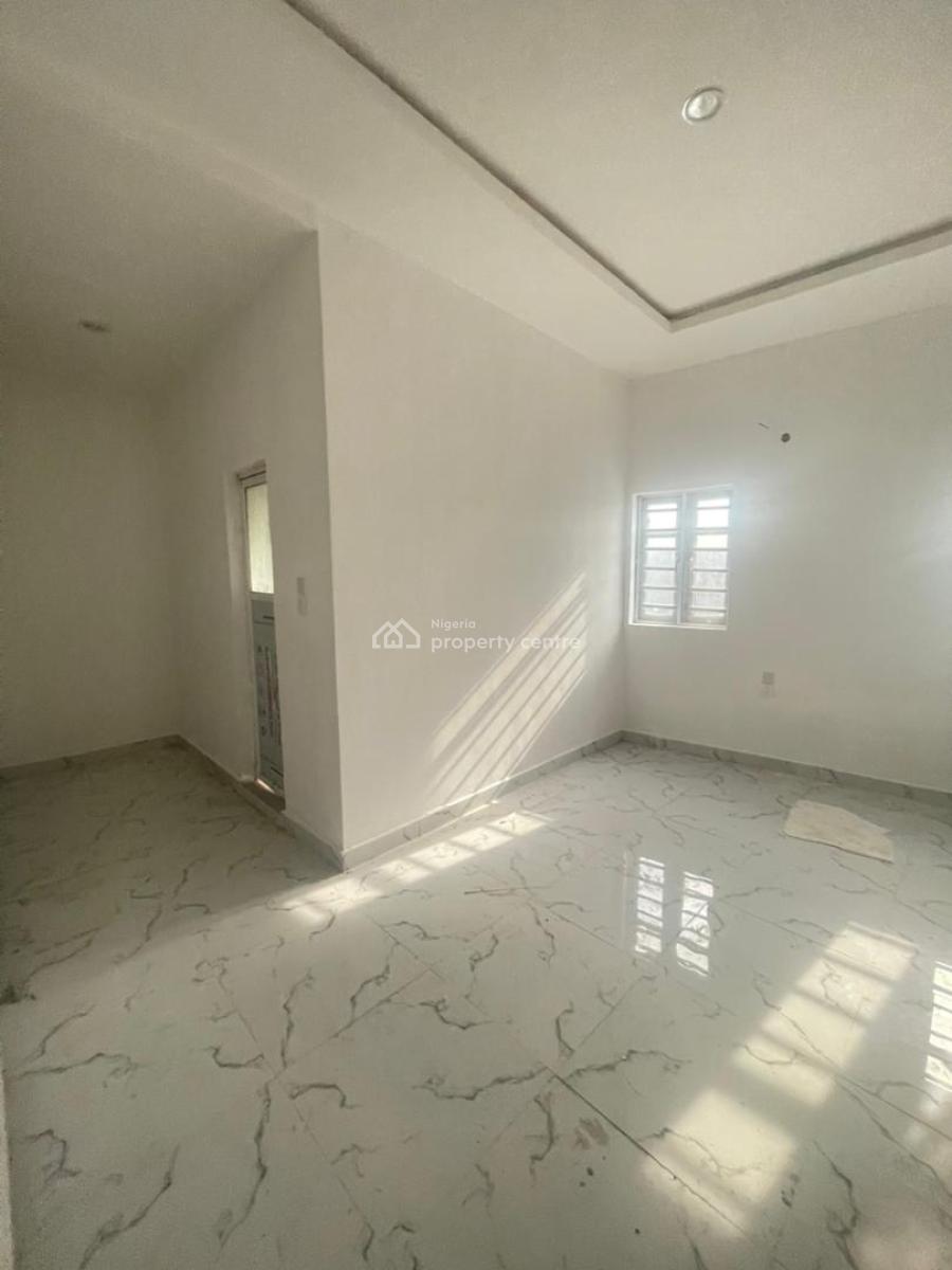 2 Bedroom Apartment Ground Floor, Ologolo, Lekki, Lagos, Flat / Apartment for Rent