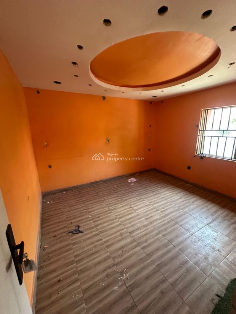 Two Bedroom Apartment in a Good Neighborhood, Off Aminu Kano Crescent, Wuse 2, Abuja, Flat / Apartment for Rent
