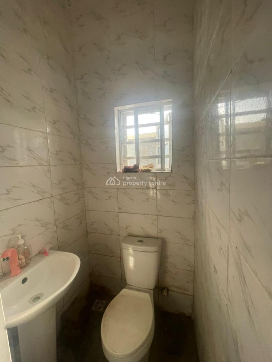 Spacious Mini Flat with 2 Toilets, Ologolo, Lekki, Lagos, Mini Flat (room and Parlour) for Rent