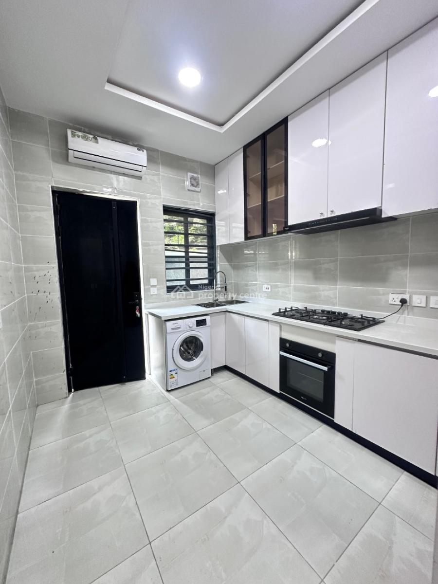 Fully Serviced 3bedroom Apartment (ground Floor Available), Lekki Phase One ,lekki ,lagos ,nigeria, Lekki Phase 1, Lekki, Lagos, Flat / Apartment for Rent