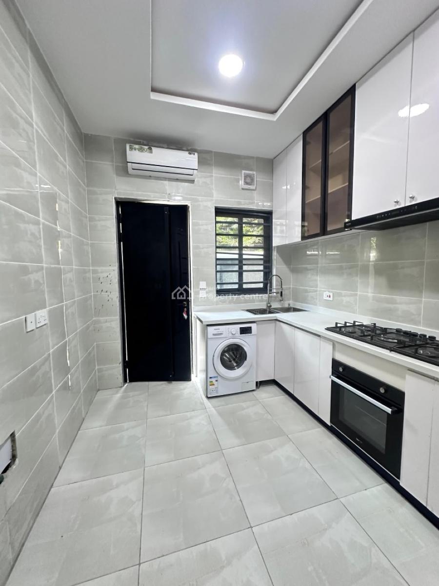 Fully Serviced 3bedroom Apartment (ground Floor Available), Lekki Phase One ,lekki ,lagos ,nigeria, Lekki Phase 1, Lekki, Lagos, Flat / Apartment for Rent