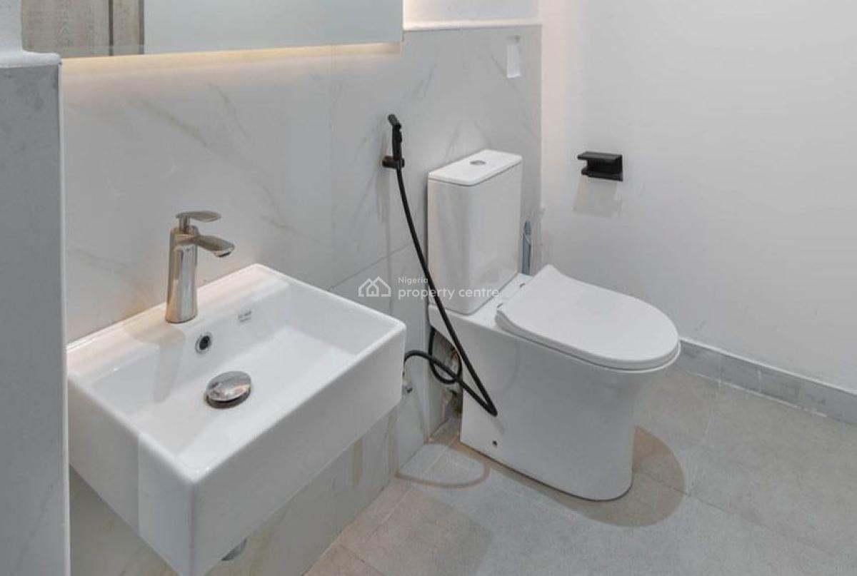 Luxurious 2 Bedroom Maisonette Airbnb, Admiralty Way, Lekki, Lagos, Flat / Apartment Short Let