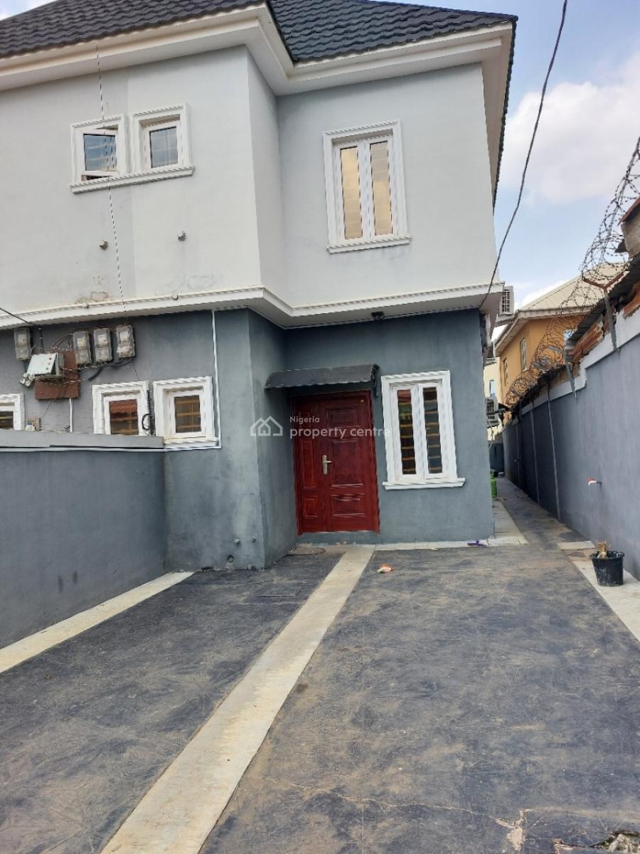 4 Bedroom Semi Detached Duplex with a Bq, Gra Phase 1, Magodo, Lagos, Semi-detached Duplex for Sale