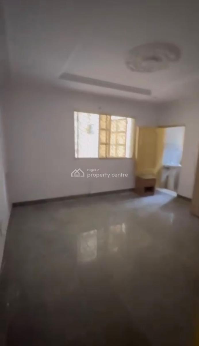 Very Spacious 2bedroom Available, Ologolo, Lekki, Lagos, Flat / Apartment for Rent