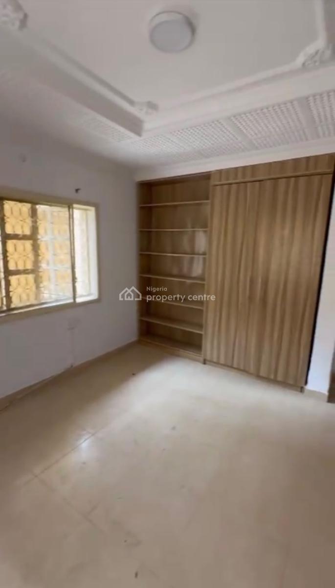 Very Spacious 2bedroom Available, Ologolo, Lekki, Lagos, Flat / Apartment for Rent