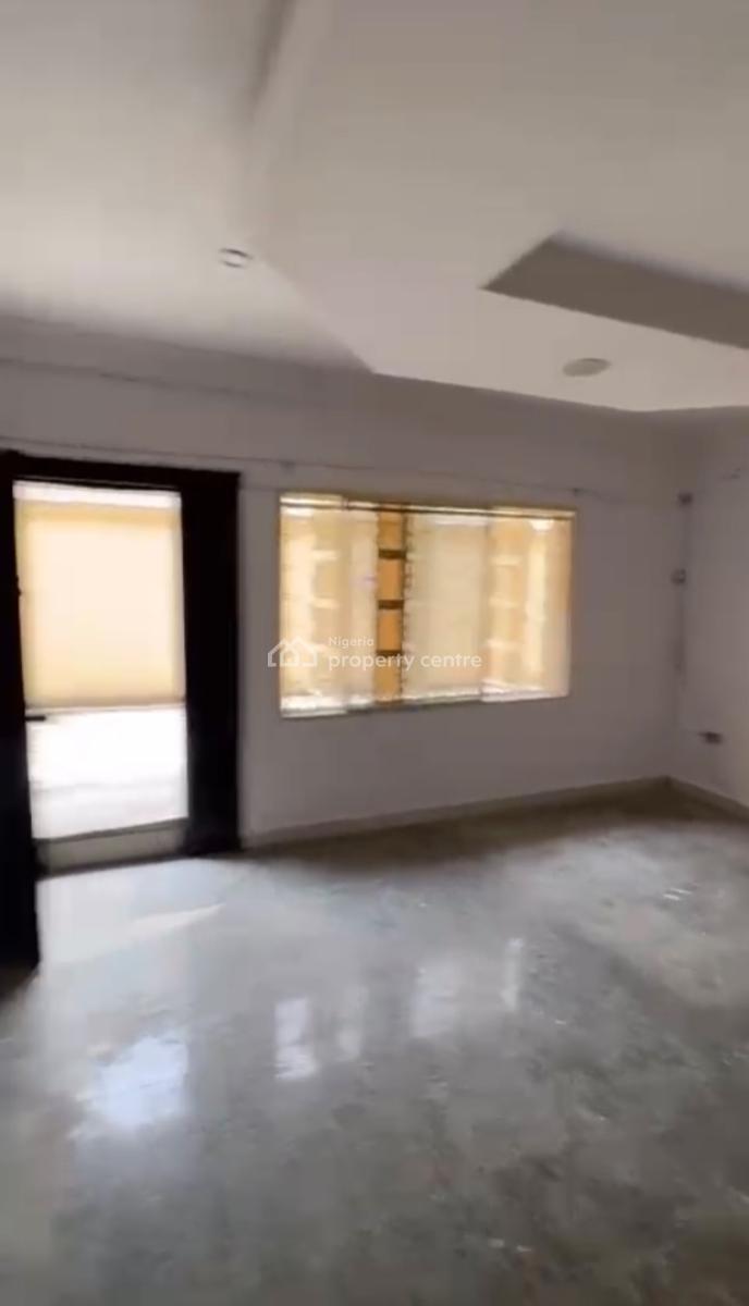 Very Spacious 2bedroom Available, Ologolo, Lekki, Lagos, Flat / Apartment for Rent