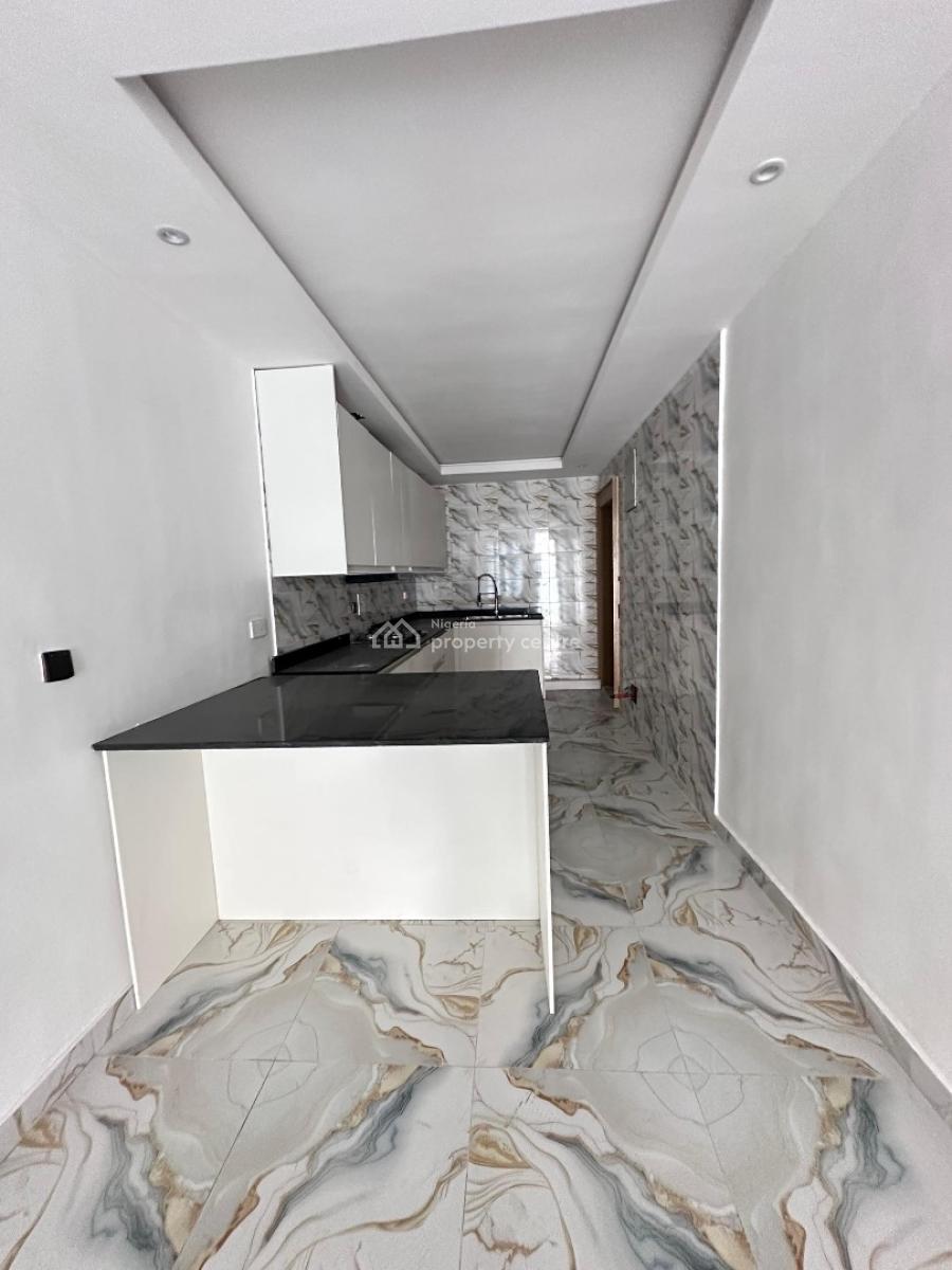 Neatly Finished 2bedroom Apartment in New Road ,lekki, New Road ,lekki ,lagos ,nigeria, Lekki, Lagos, Flat / Apartment for Sale