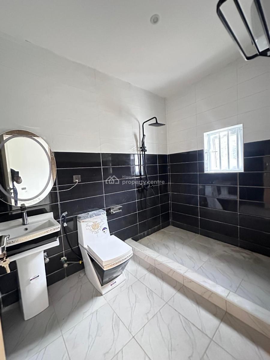 Neatly Finished 2bedroom Apartment in New Road ,lekki, New Road ,lekki ,lagos ,nigeria, Lekki, Lagos, Flat / Apartment for Sale
