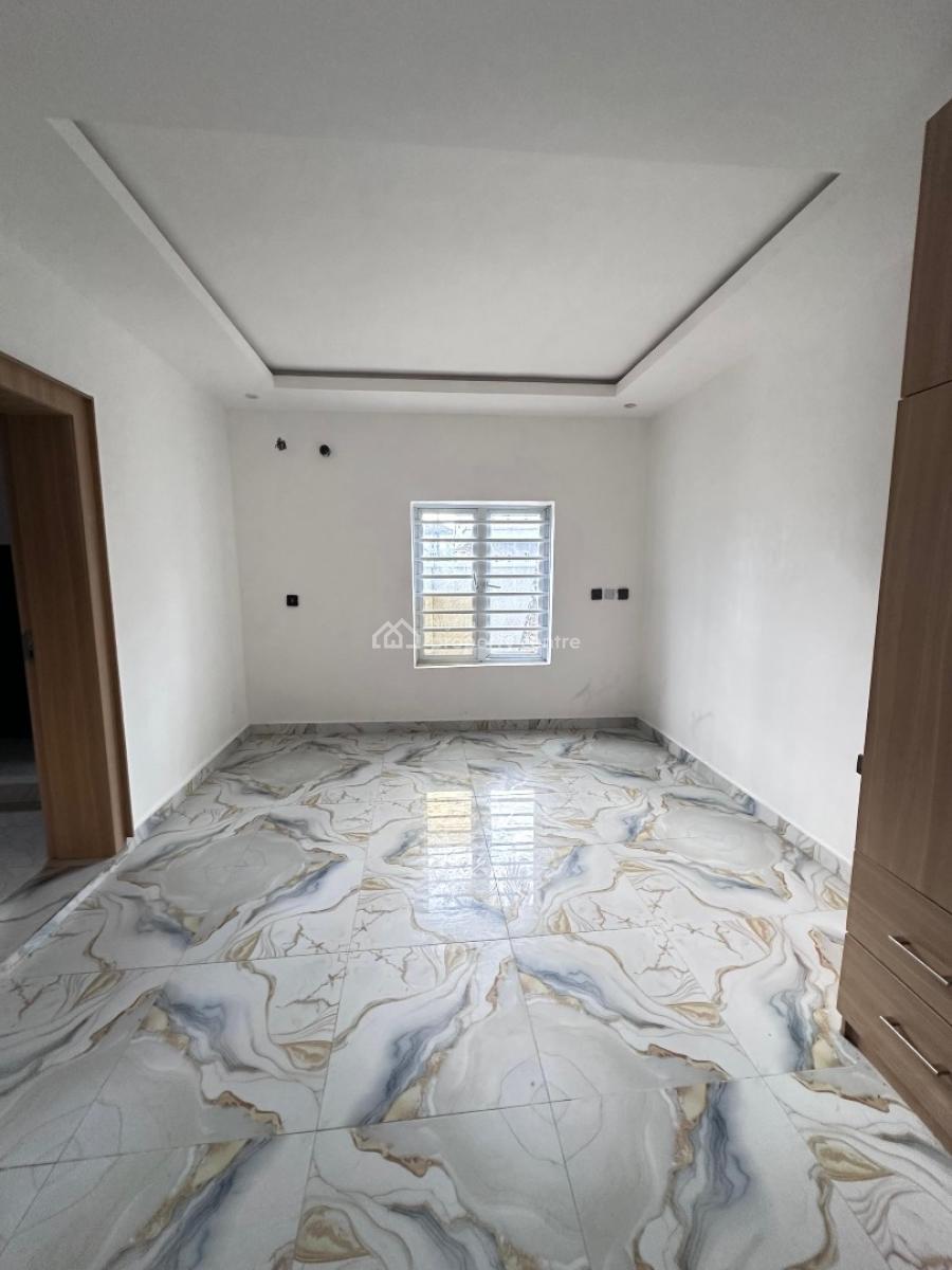 Neatly Finished 2bedroom Apartment in New Road ,lekki, New Road ,lekki ,lagos ,nigeria, Lekki, Lagos, Flat / Apartment for Sale