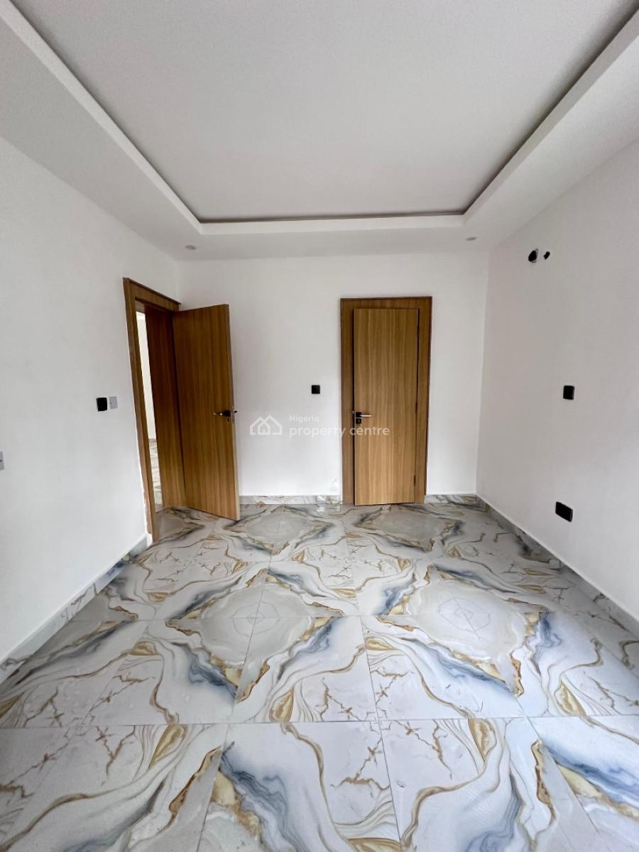 Neatly Finished 2bedroom Apartment in New Road ,lekki, New Road ,lekki ,lagos ,nigeria, Lekki, Lagos, Flat / Apartment for Sale