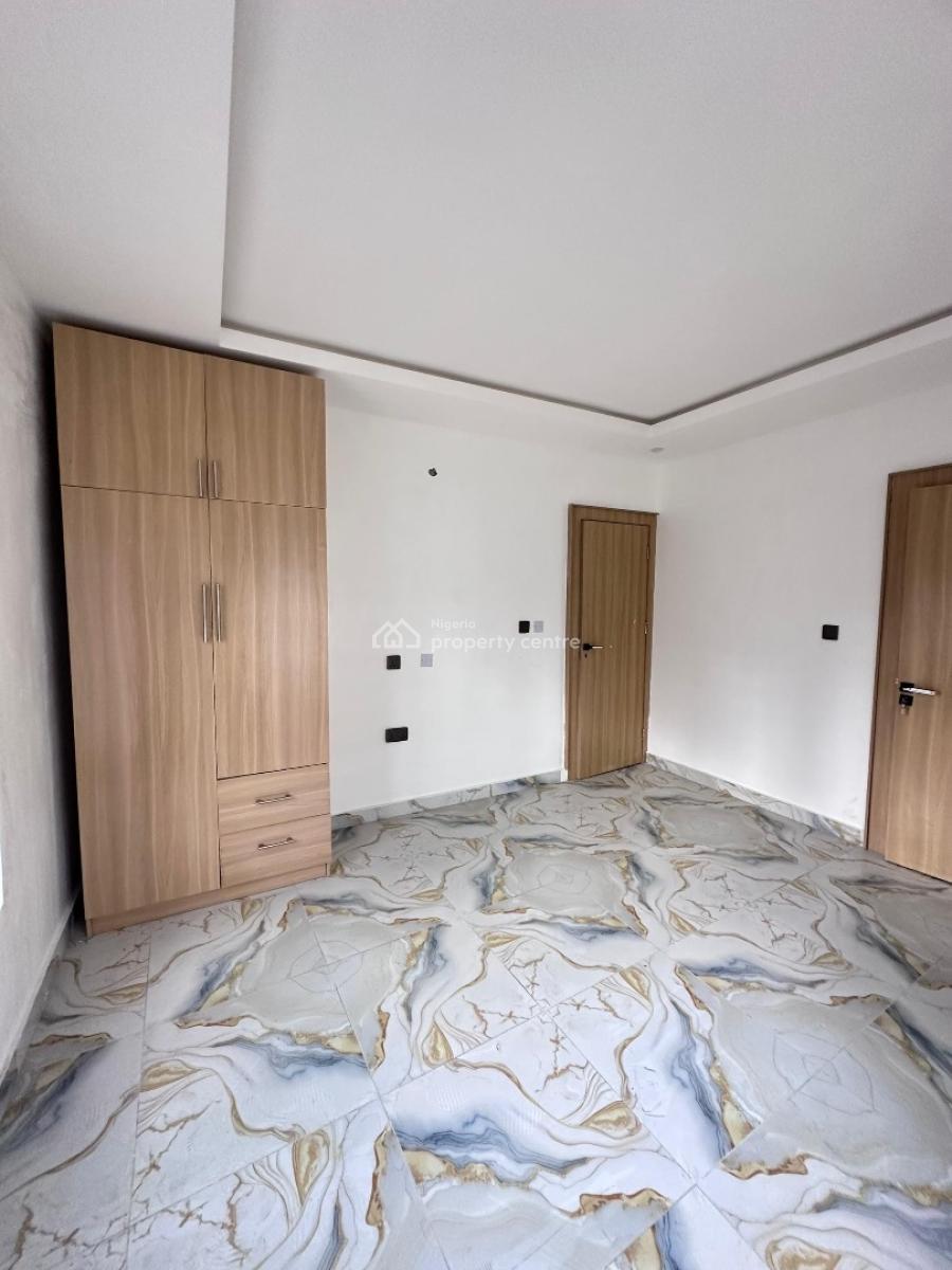 Neatly Finished 2bedroom Apartment in New Road ,lekki, New Road ,lekki ,lagos ,nigeria, Lekki, Lagos, Flat / Apartment for Sale
