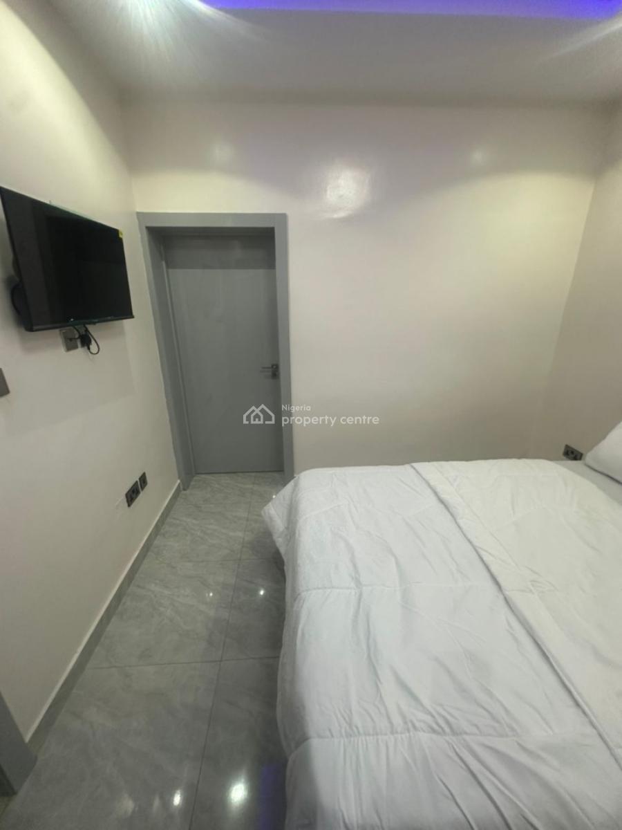 Luxury 5 Bedroom Semi Detached House  with Room Bq, Lekki Phase 1, Lekki, Lagos, Semi-detached Duplex for Rent