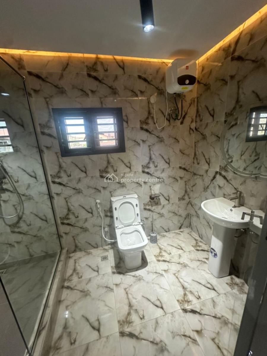 Luxury 5 Bedroom Semi Detached House  with Room Bq, Lekki Phase 1, Lekki, Lagos, Semi-detached Duplex for Rent