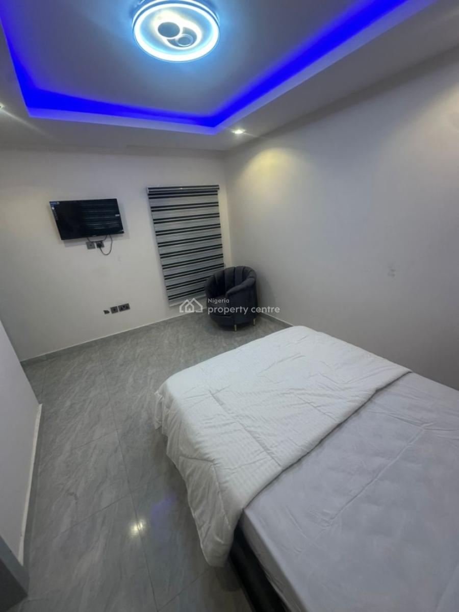 Luxury 5 Bedroom Semi Detached House  with Room Bq, Lekki Phase 1, Lekki, Lagos, Semi-detached Duplex for Rent