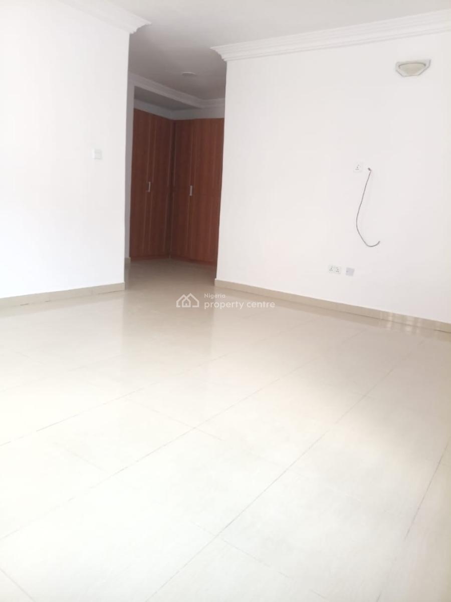 5 Bedroom Semi-detached with 2 Room Bq, Lekki Phase 1, Lekki, Lagos, Semi-detached Duplex for Rent