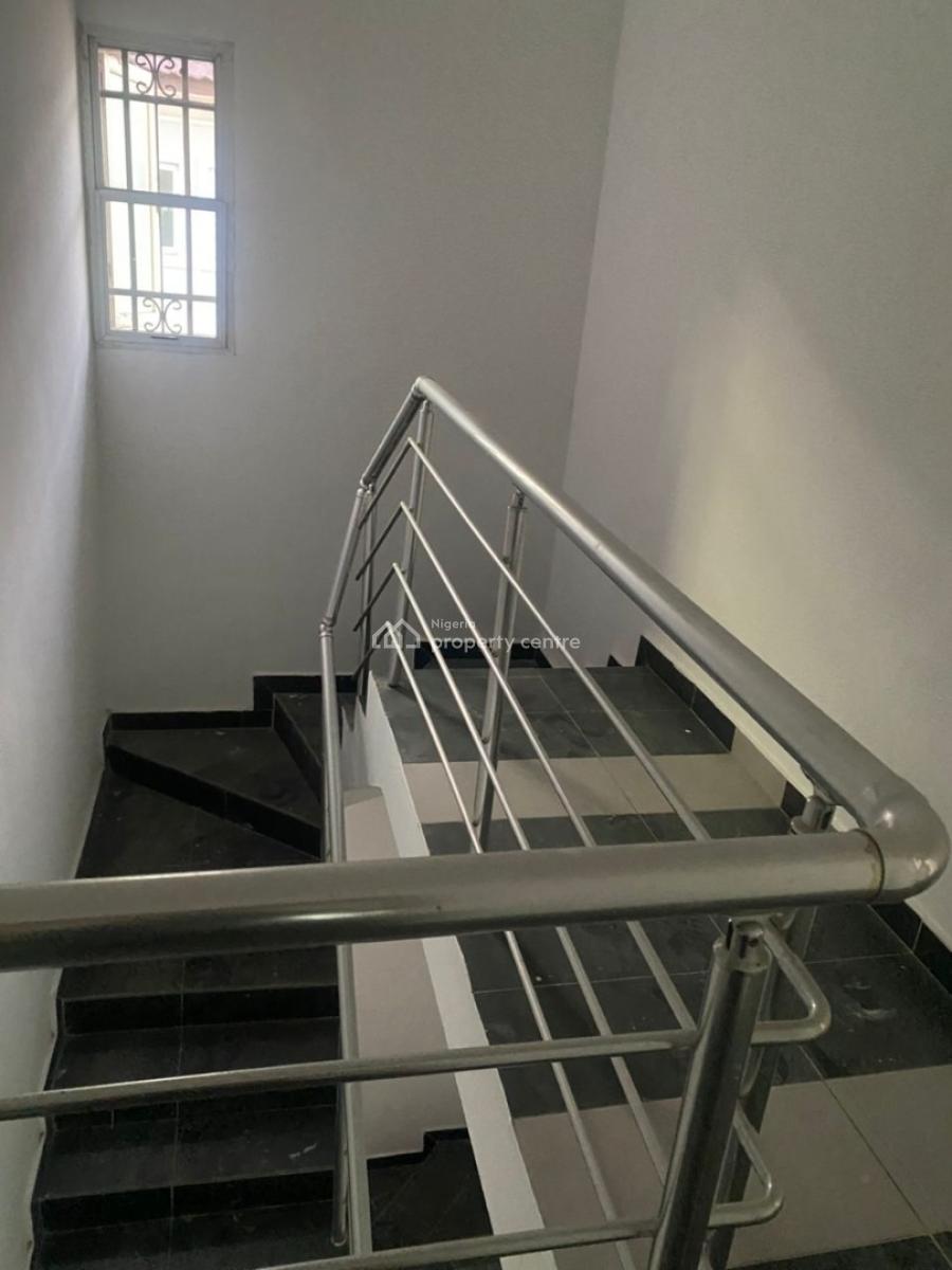 4 Bedroom Terrace with Bq, Lekki Phase 1,lekki Lagos, Lekki Phase 1, Lekki, Lagos, Terraced Duplex for Rent