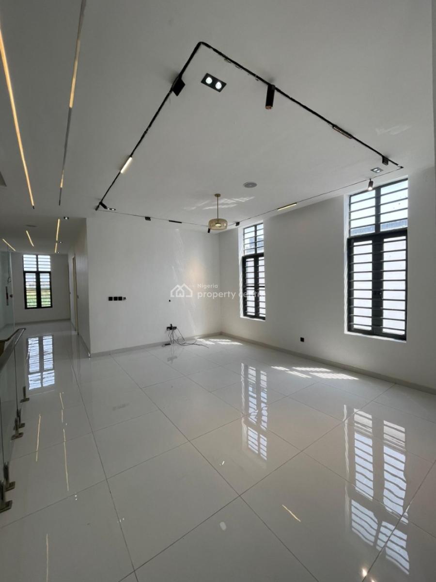 Enormous 5 Bedroom Detached Duplex with a Bq, Chevron, Lekki, Lagos, Detached Duplex for Sale
