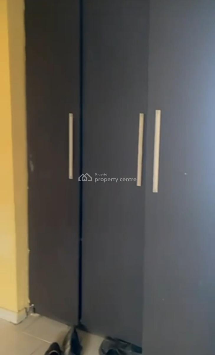 Spacious Upstairs Bedroom Inside a Shared Apartment { Video}, Badore, Ajah, Lagos, Self Contain (single Rooms) for Rent