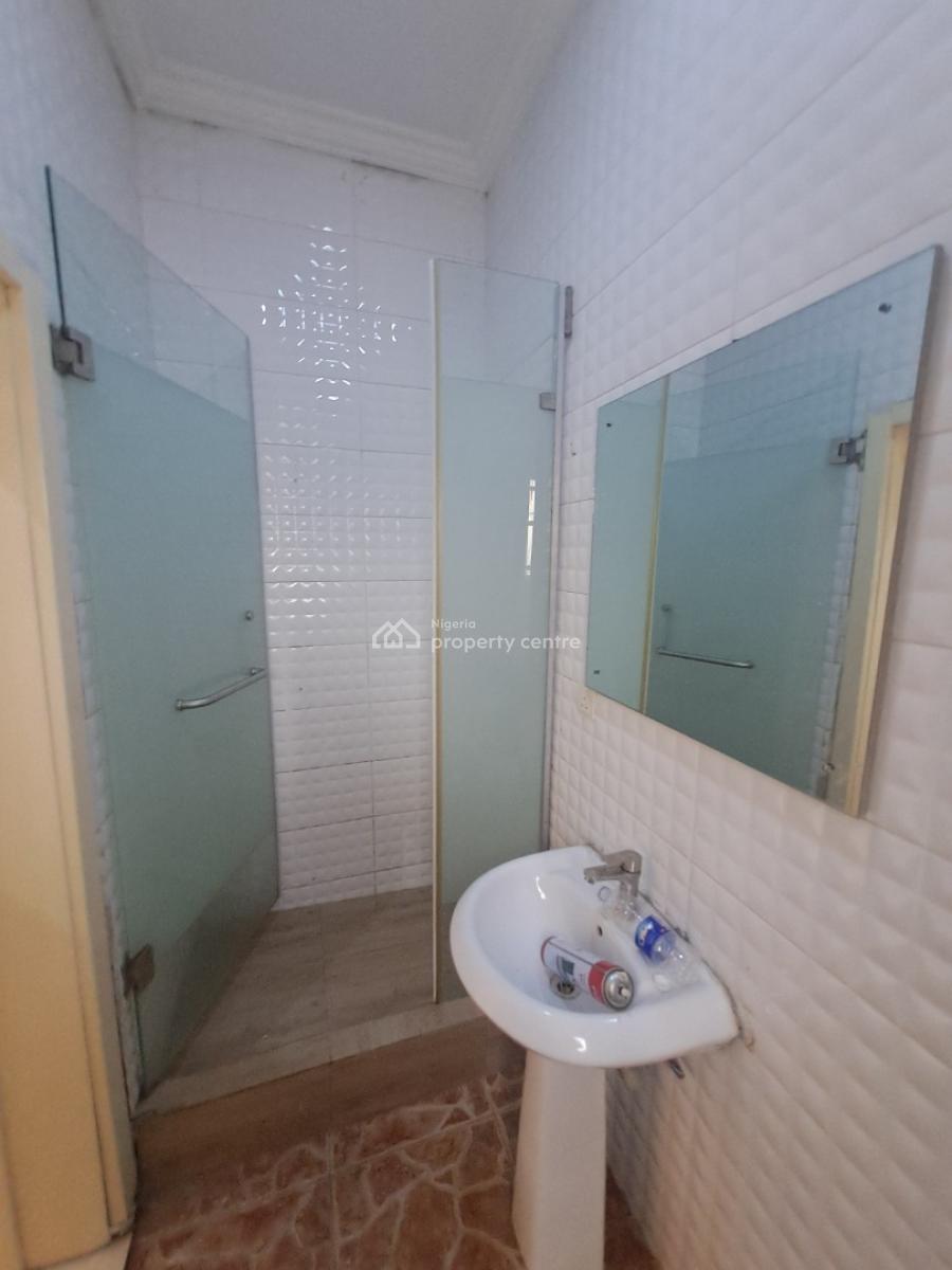 Well Built 3 Bedroom Apartment with Bq in a Gated Estate, Idado, Lekki, Lagos, Flat / Apartment for Rent