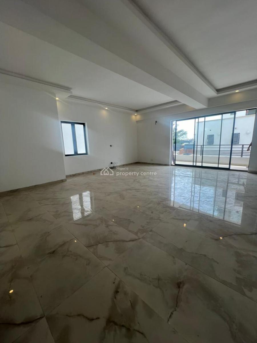 Exclusive 2 Bedroom Apartment with Bq, Pool, Gym, Central Gas, Lekki Phase 1 Admiralty, Lekki, Lagos, Flat / Apartment for Rent