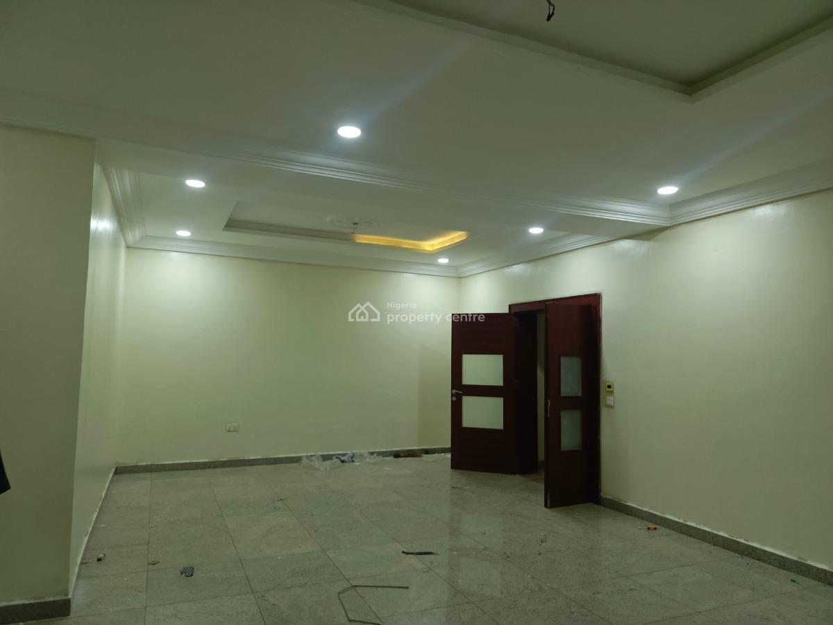 Luxury 3 Bedroom Flat with Bq, Guzape District, Abuja, Flat / Apartment for Rent