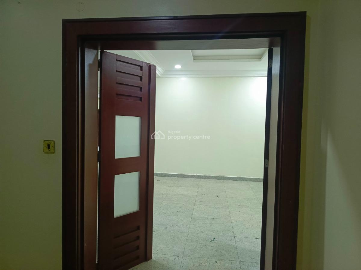 Luxury 3 Bedroom Flat with Bq, Guzape District, Abuja, Flat / Apartment for Rent