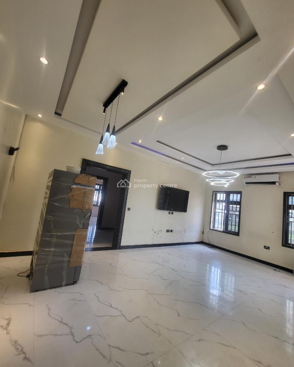 Luxurious Massive 3 Bedroom Flat, By Tipper Garage, Jahi, Abuja, Flat / Apartment for Rent