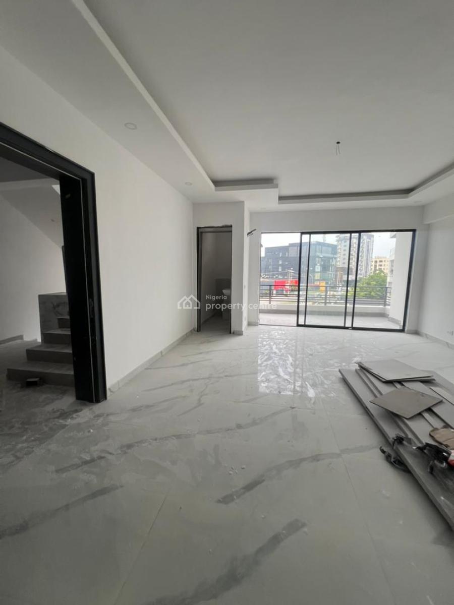 Stylish 3 Bedroom Apartment with Bq, Pool, & Gym in a Secure Estate, Admiralty, Lekki Phase 1, Lekki, Lagos, Flat / Apartment for Rent