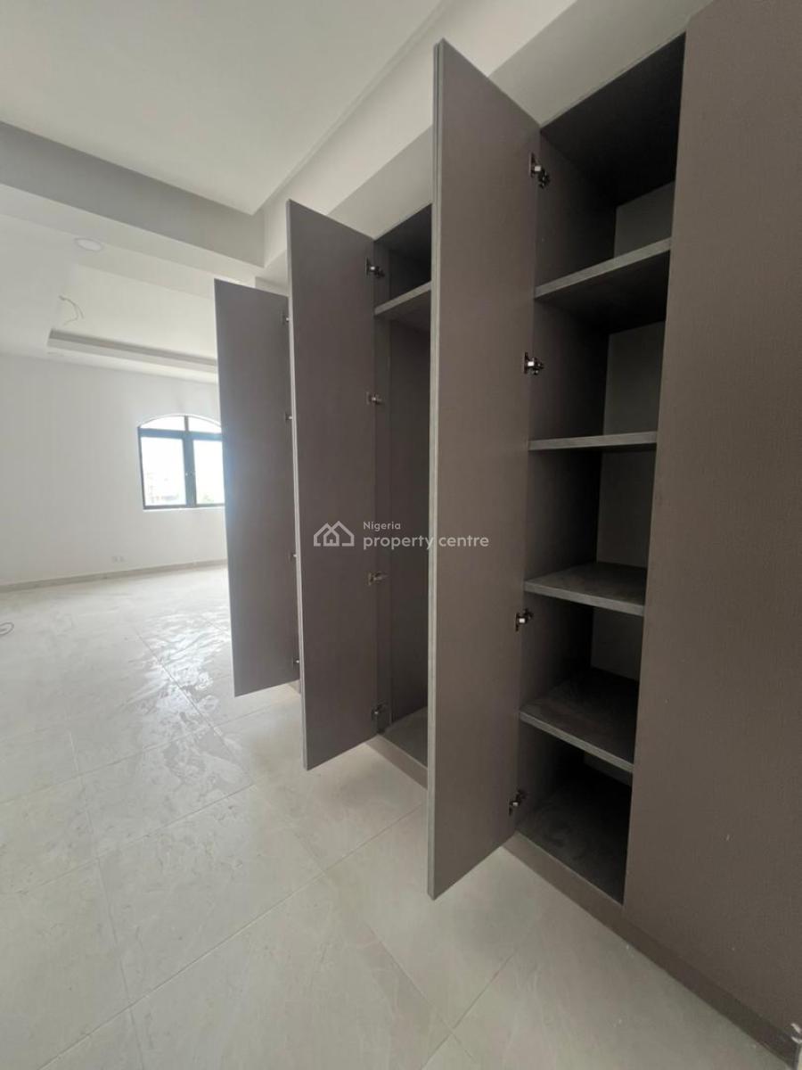 Stylish 3 Bedroom Apartment with Bq, Pool, & Gym in a Secure Estate, Admiralty, Lekki Phase 1, Lekki, Lagos, Flat / Apartment for Rent