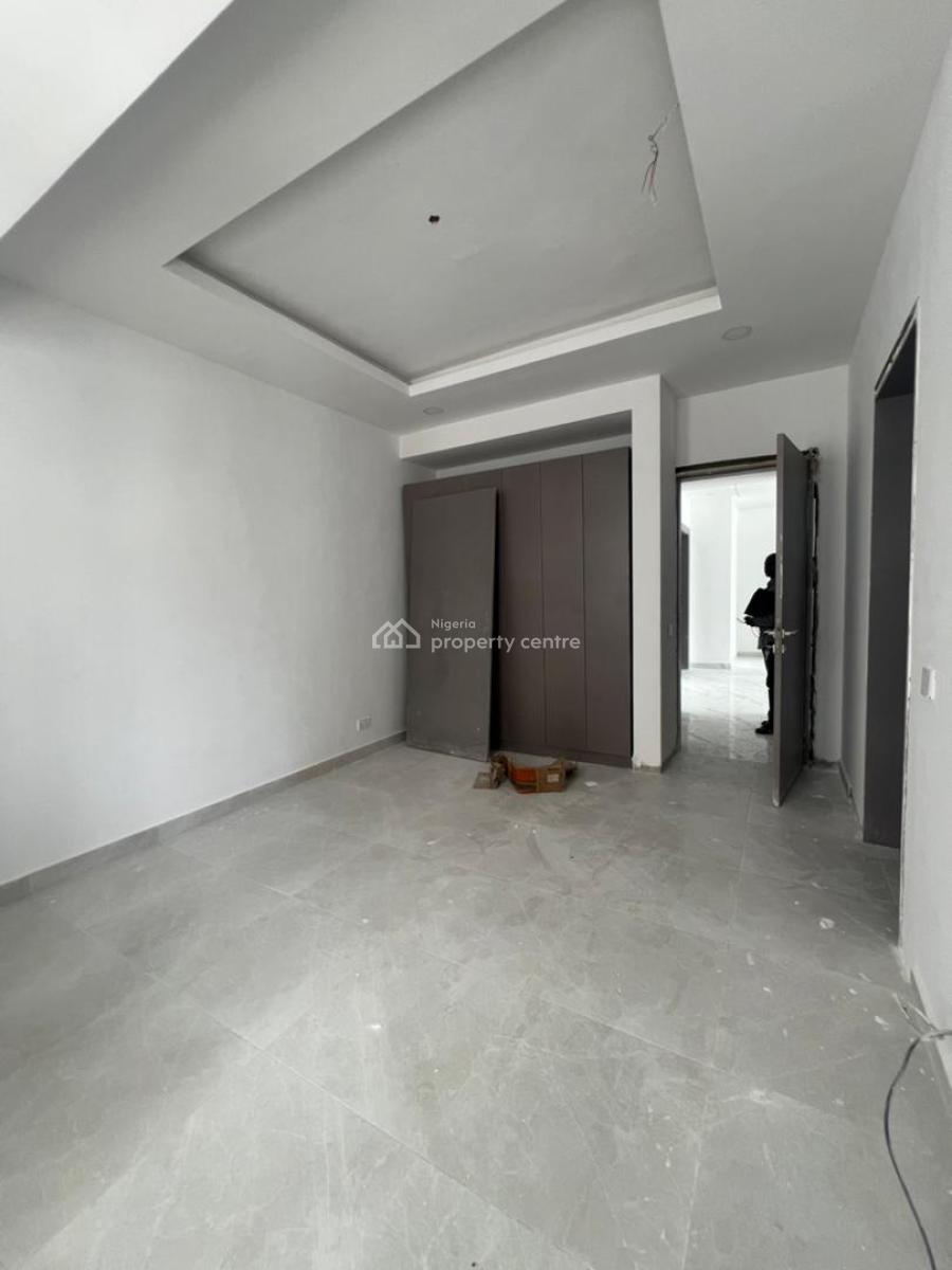 Stylish 3 Bedroom Apartment with Bq, Pool, & Gym in a Secure Estate, Admiralty, Lekki Phase 1, Lekki, Lagos, Flat / Apartment for Rent