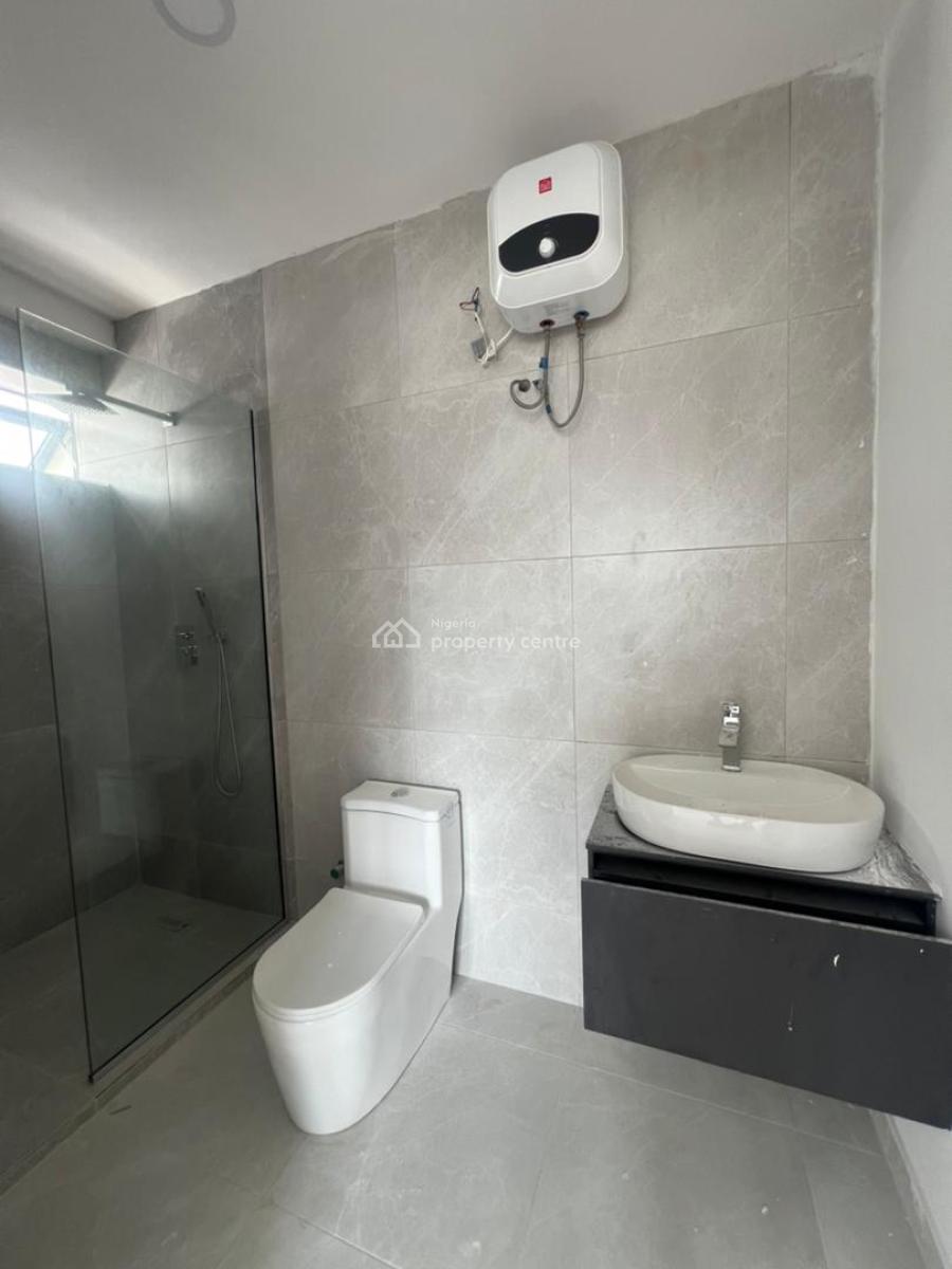 Stylish 3 Bedroom Apartment with Bq, Pool, & Gym in a Secure Estate, Admiralty, Lekki Phase 1, Lekki, Lagos, Flat / Apartment for Rent