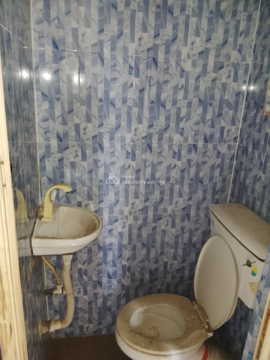 2 Bedroom Apartment in a Secluded Environment, Off Allen Avenue, Allen, Ikeja, Lagos, Flat / Apartment for Rent