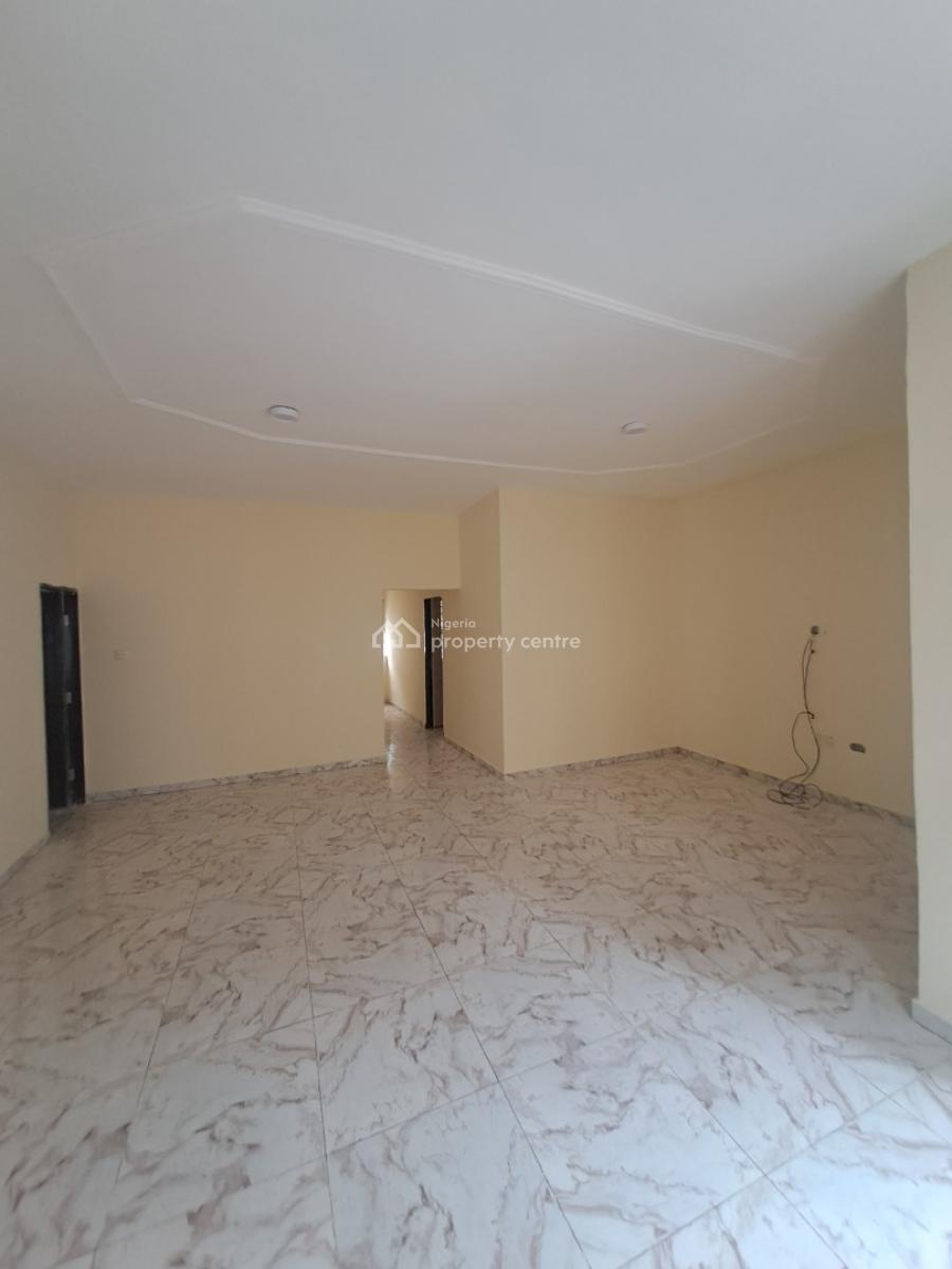 Well Built 3 Bedroom Apartment in a Gated Estate, Osapa, Lekki, Lagos, Flat / Apartment for Rent
